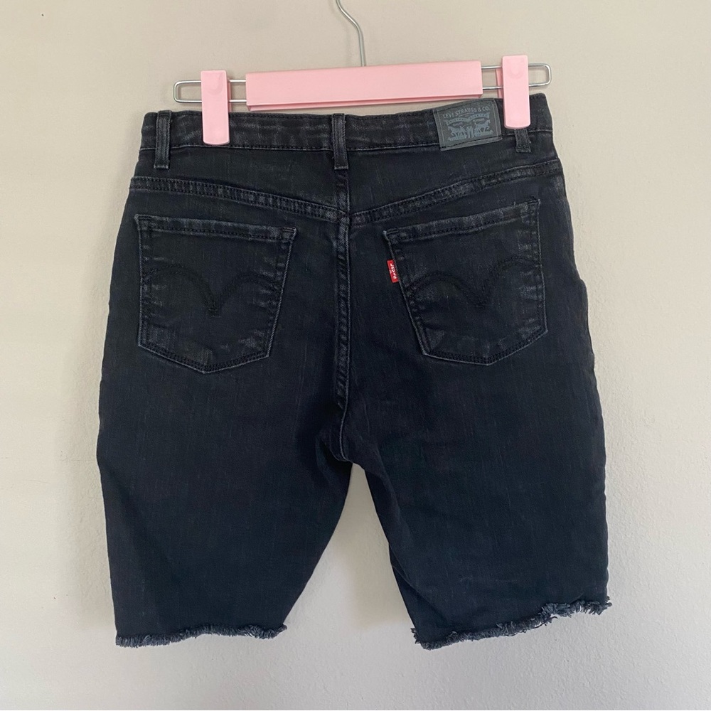 Levi’s High Rise Bike Short - Picture 4 of 7